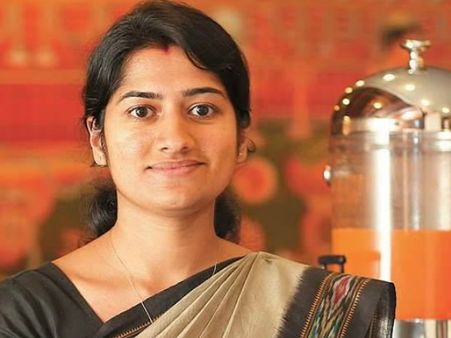 തോമസ് ചാണ്ടിക്കെതിരായ നോട്ടീസിൽ പിഴവ്; കലക്ടർക്ക് വിമർശനം, പിഴവ് സമ്മതിച്ച് അനുപമ!