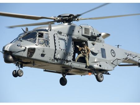 പ്രതിസന്ധികള്‍ക്കിടയില്‍ ഖത്തര്‍ വ്യോമസേനയുടെ കരുത്ത് കൂട്ടുന്നു; 3.71 ബില്യന്‍ ഡോളറിന്റെ ഹെലികോപ്റ്ററുകള്‍ വാങ്ങും