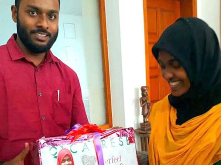 ഷെഫിന്റെ കൈപിടിച്ച് ഹാദിയ സ്വന്തം മണ്ണിൽ.. ഇനി വിവാദങ്ങളില്ല.. പോപ്പുലർ ഫ്രണ്ട് നേതാവിനെ കണ്ടു