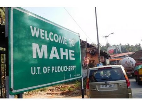 സ്കൂള്‍ വിദ്യാർത്ഥികളുടെ വിനോദയാത്രാ ബസ്സിൽ മദ്യം; എക്സ്സൈസ് കമ്മീഷണർ റിപ്പോര്‍ട്ട് തേടി