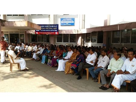 അവകാശങ്ങൾ സംരക്ഷിക്കണമെന്ന് ആവശ്യപ്പെട്ട് മാഹിയിൽ സർക്കാർ ജീവനക്കാരുടെ പ്രതിഷേധ ധർണ്ണ