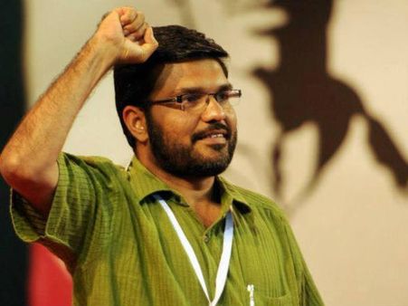 ലോങ് മാർച്ച് സമകാലിക ഇന്ത്യ കണ്ട ഏറ്റവും ഉജ്ജ്വലമായ മാർച്ചെന്ന് എംബി രാജേഷ്