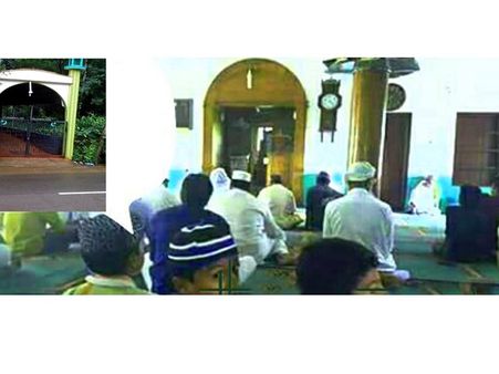 വീണ്ടും തുറന്ന മുടിക്കോട് പള്ളിയിലെ ആദ്യ ജുമഅയില്‍ പങ്കെടുക്കാന്‍ ഇരുവിഭാഗം സുന്നിനേതാക്കളും എത്തി