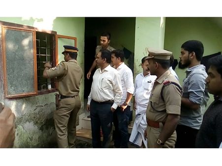 മറുനാടന്‍ തൊഴിലാളികളെ കുത്തിനിറയ്ക്കുന്ന കെട്ടിടങ്ങള്‍ക്കുമേല്‍ പിടിവീഴുന്നു; കര്‍ശന നടപടിക്ക് കലക്റ്ററുടെ നിര്‍ദേശം