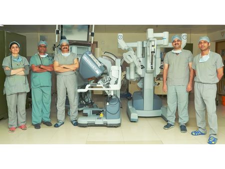 വൃക്ക മാറ്റിവച്ചു; റോബോട്ടിന്റെ സഹായത്തോടെ കോഴിക്കോട് ആശുപത്രിയില്‍