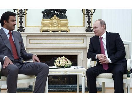 അമീര്‍ പുടിനുമായി കൂടിക്കാഴ്ച നടത്തി, അമേരിക്ക കൈവിടുമെന്ന് ഭീതി; ഖത്തർ റഷ്യയയുമായി അടുക്കുന്നു