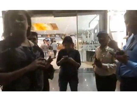 ട്രാന്‍സ് ജെന്‍ഡര്‍ മാളില്‍ കടക്കരുതെന്ന് സുരക്ഷാ ജീവനക്കാരന്‍റെ കട്ടായം.. കാരണം ഞെട്ടിക്കുന്നത്!!