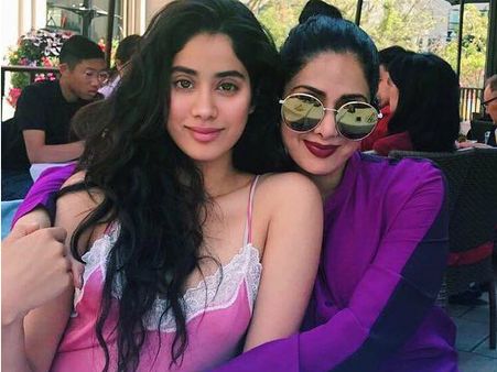 ഇനി അമ്മയില്ല... പക്ഷെ ജാന്‍വിയുടെ പിറന്നാളിന് എത്തിയത് ഈ അമ്മമാര്‍..ചിത്രങ്ങളും വീഡിയോയും വൈറല്‍