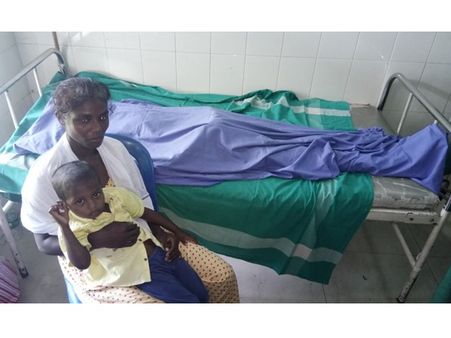 തലശ്ശേരി സര്‍ക്കാര്‍ ആശുപത്രിയിലെ അനാസ്ഥ; ആദിവാസി യുവാവ് ചികിത്സ കിട്ടാതെ മരിച്ചു