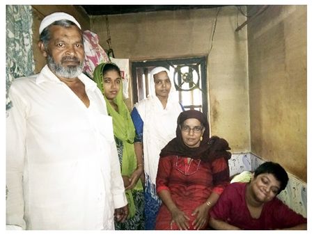 ദേശീയപാതക്കായി വീട് പൊളിക്കുന്നു; പുറംലോകം കാണാത്ത മകളുമായി നിലയില്ലാക്കയത്തിൽ മുഹമ്മദലി