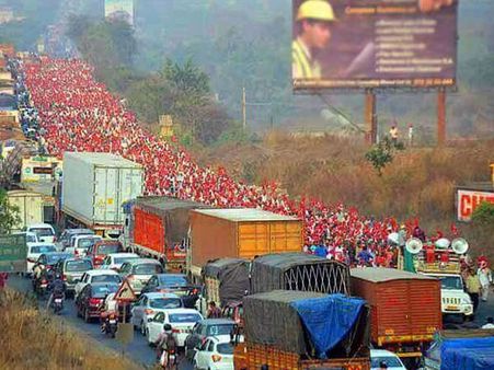 ചെങ്കൊടി വിപ്ലവം ഇനി യുപിയിലേക്ക്; യോഗിയെ വിറപ്പിക്കാന്‍ ചലോ ലഖ്‌നൗ, കിസാന്‍ സഭ വിജയം നേടുമോ?
