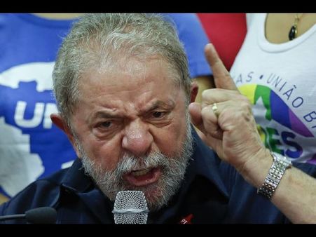 അഴിമതിക്കേസിൽ മുൻ ബ്രസീൽ പ്രസിഡണ്ട് ലുല ഡിസിൽവ തടവറയിലേക്ക്.. 12 വർഷം ഇനി അഴിക്കുള്ളിൽ