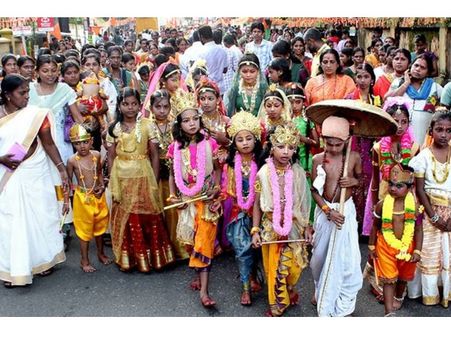 ഘോഷയാത്ര: കുട്ടികളെ പങ്കെടുപ്പിക്കാന്‍ പുതിയ നിര്‍ദ്ദേശങ്ങളുമായി ബാലാവകാശ സംരക്ഷണ കമ്മീഷന്‍