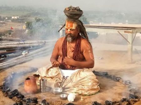 കമ്പ്യൂട്ടർ പോലെ 'ബുദ്ധിയും ഓർമ്മശക്തിയും'! മദ്ധ്യപ്രദേശിലെ കമ്പ്യൂട്ടർ ബാബ ഇങ്ങനെയാണ്...