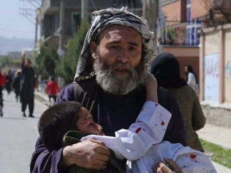 കാണ്ഡഹാറില്‍ ചാവേറാക്രമണം, 11 മദ്രസാ വിദ്യാര്‍ത്ഥികള്‍ കൊല്ലപ്പെട്ടു, സൈ‍ന്യത്തെ ലക്ഷ്യമിട്ടു.....