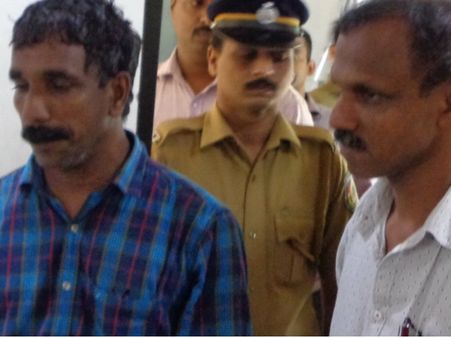 സ്ത്രീകളുടെ ചിത്രം മോര്‍ഫ് ചെയ്ത് പ്രചരിപ്പിച്ച സ്റ്റുഡിയോ ഉടമകളായ സഹോദരങ്ങൾ വടകരയിൽ അറസ്റ്റിൽ