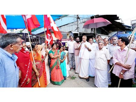 ദളിത് വിഭാഗങ്ങള്‍ക്ക് നേരെ നടക്കുന്ന അതിക്രമം: സിപിഎം ടെലഫോണ്‍ എക്‌സ്‌ചേഞ്ച് മാര്‍ച്ച് നടത്തി