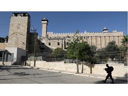 ഹെബ്രോണ്‍ പള്ളിയില്‍ ഇസ്രായേല്‍ ബാങ്ക് വിളി നിരോധിച്ചു