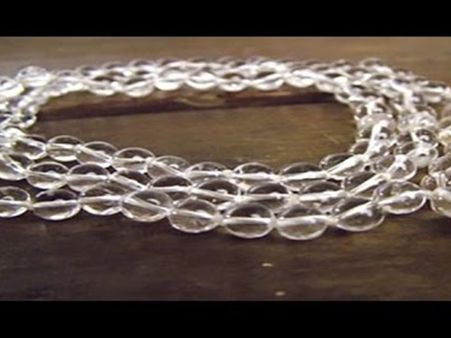 സ്ഫടികമാലയുടെ പ്രത്യേകതകള്‍ എന്തെല്ലാം? എന്തിന്? സ്ത്രീകൾക്ക് സ്ഫടികമാല ധരിക്കാമോ?