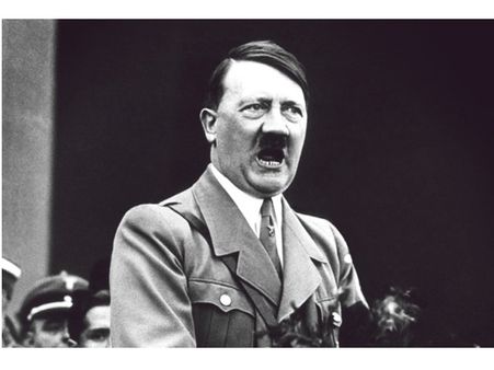 ഹിറ്റ്‌ലറുടെ ജന്‍മദിനത്തില്‍ ആഘോഷവുമായി ജര്‍മന്‍ നവനാസികള്‍;എതിര്‍ റാലിയുമായി ഫാസിസ്റ്റ് വിരുദ്ധരും