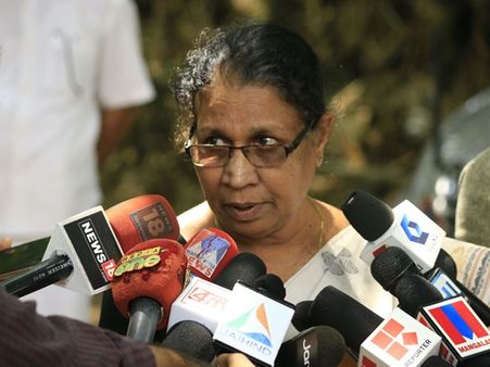 ഊരിന്റെ പേരാവരുത് ഇരയുടെ പേര്; പീഡനക്കേസുകളില്‍ ഇരകളുടെ പേരു പറയണമെന്ന് വനിതാ കമ്മിഷന്‍ അധ്യക്ഷ