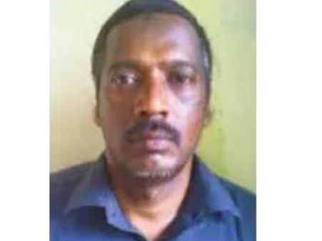 ഗുണ്ട നേതാവ് കോടാലി ശ്രീധരന്‍ രക്ഷപ്പെട്ടത് പോലീസ് സഹായത്തോടെയെന്ന് ആരോപണം; താവളം തൃശൂരില്‍ ?