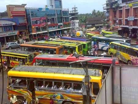 വിദ്യാര്‍ഥി കണ്‍സഷന്‍: ബസ് ഉടമകള്‍ക്ക് ഇടയില്‍ ഭിന്നത