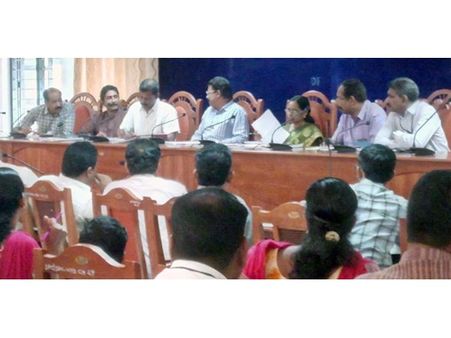 ലൈഫ് മിഷന്‍: വയനാട്ടില്‍ അവലോകന യോഗം ചേര്‍ന്നു