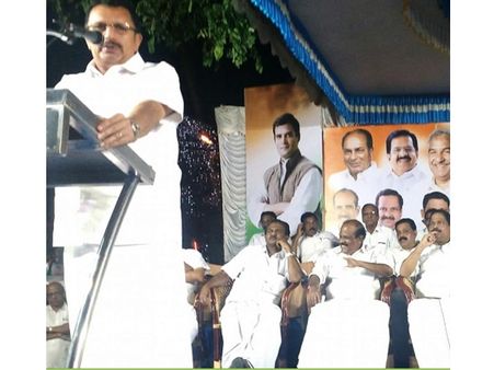 രാജന്‍ കേസില്‍ ശബ്ദിച്ച സാംസ്‌കാരിക നായകര്‍ ശ്രീജിത്തിന്റെ കസ്റ്റഡി മരണത്തില്‍ മൗനം തുടരുന്നു: കെ മുരളീധരന്‍