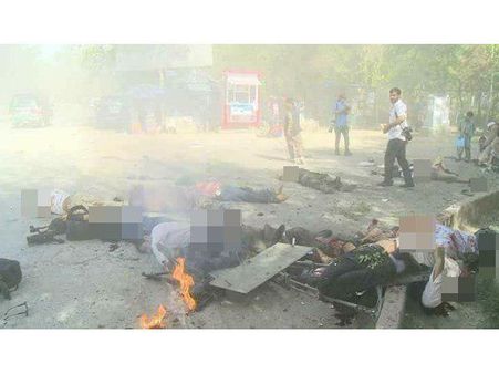 കാബൂളിനെ വിറപ്പിച്ച് ഇരട്ടസ്‌ഫോടനങ്ങള്‍; ചാവേറുകള്‍ പൊട്ടിത്തെറിച്ചു, ചോരക്കളമായി നഗരം