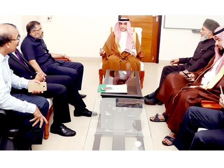 കാലിക്കറ്റ് സര്‍വകലാശാലയുമായി വിദ്യാഭ്യാസ രംഗത്ത് സഹകരണത്തിന് വിലയ സാധ്യതകളെന്ന് സൗദി അംബാസഡര്‍