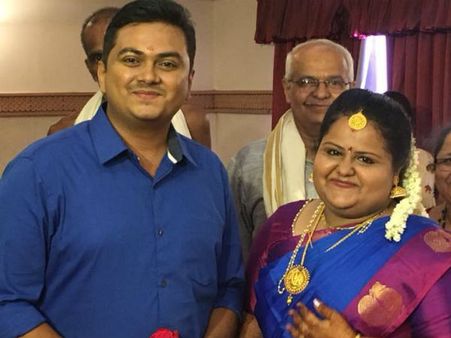 വിവാഹനിശ്ചയം 'വ്ലോഗ്' ആക്കി ചരിത്രം സൃഷ്ടിച്ച് ഒരു മലയാളി... സുജിത് ഭക്തന്റെ വീഡിയോ വൈറല്‍