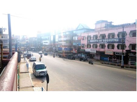 വയനാട് വ്യാജ ഹര്‍ത്താല്‍ പ്രഖ്യാപിച്ച് കടകളടപ്പിച്ചതില്‍ വ്യാപാരികള്‍ പ്രതിഷേധിച്ചു