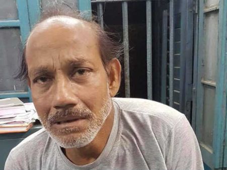 തുറിച്ചുനോട്ടം.... ബസ്സില്‍ വച്ച് സ്വയംഭോഗം!! ആക്രിക്കടക്കാരന്റെ കാമഭ്രാന്ത് ഫേസ്ബുക്കിലിട്ട് യുവതി!