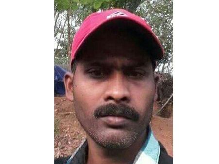 റോഡിലെ മൺകൂനയിൽ തട്ടി ഓട്ടോ മറിഞ്ഞ് ഡ്രൈവർക്ക് ദാരുണാന്ത്യം, വില്ലനായത് വാട്ടര്‍ അതോറിട്ടി