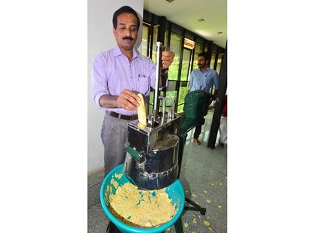 നേന്ത്രക്കായ പേപ്പര്‍കനം മുതല്‍ ഏതു കനത്തിലും അനായാസം അരിയാവുന്ന ഉപകരണം; ഇന്ത്യന്‍ പേറ്റന്റ്‌നേടി..