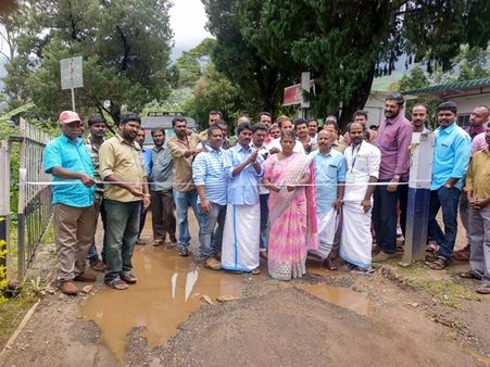 ചിന്നക്കനാലിലേക്ക് പുതിയ ടാക്‌സി കാറുകള്‍ സ്വയംതൊഴില്‍ മേഖലയില്‍ ചരിത്രം സൃഷ്ടിച്ച് ഗ്രാമപഞ്ചായത്ത്