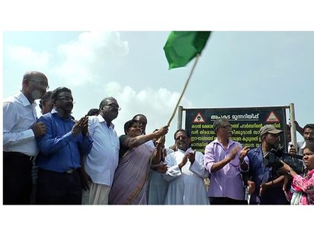 ആഴംകൂട്ടൽ, മുതലപ്പൊഴി പൊഴിമുഖത്തെ ഡ്രഡ് ജിംഗ് ആരംഭിച്ചു