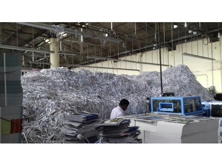 കെബിപിഎസ് ദുരന്തഭീതിയില്‍; കടലാസ് മാലിന്യം കുമിഞ്ഞുകൂടി പ്ലാന്റ് നിശ്ചലം