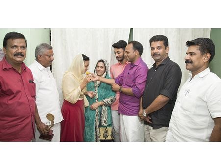 പ്ലസ്ടുവിന് 1200 ല്‍ 1200ഉം കയ്യില്‍: ഫര്‍സാനയ്ക്ക് അഭിമാനത്തിന്റെ വിജയത്തിളക്കം