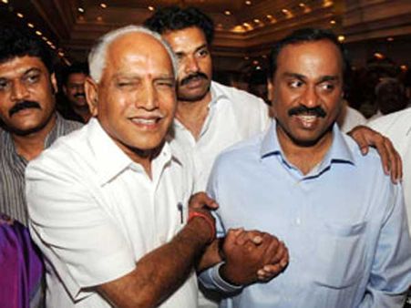 കർണ്ണാടകയിലെ റെഡ്ഢി സഹോദരന്മാർക്കെതിരായ കേസുകൾ സിബിഐ അവസാനിപ്പിക്കുന്നു... ബിജെപിയുടെ നീക്കം?