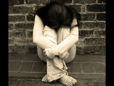 രാത്രിയിൽ വരുന്ന 'പ്രേതം' ലൈംഗികമായി പീഡിപ്പിക്കുന്നുവെന്ന് ഹോസ്റ്റൽ അന്തേവാസികളുടെ പരാതി!