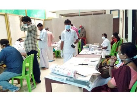 പനിമരണം ഭീതിയിലാഴ്ത്തിയ കടിയങ്ങാട് ആരോഗ്യവകുപ്പിന്റെ ജാഗ്രത നിര്‍ദ്ദേശം; മെഡിക്കല്‍ ക്യാമ്പ്