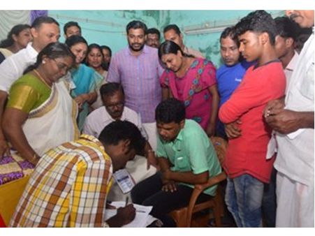 മറുനാടന്‍ തൊഴിലാളികള്‍ക്ക് വൃത്തിയില്ലാത്ത കെട്ടിടം: നാല് കെട്ടിട ഉടമകള്‍ക്ക് നോട്ടിസ്