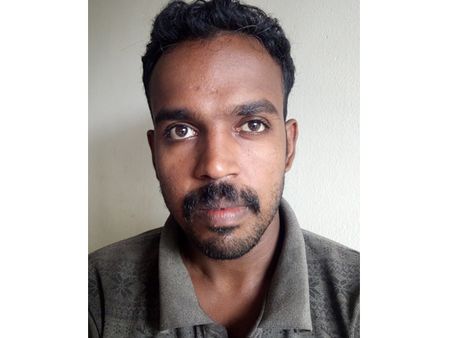 എംബിഎ കഴിഞ്ഞ് നിയമ പഠനം,​ നഗ്നനായി മോഷണം നടത്തുന്നത് ഹോബി,​ യുവാവ് പിടിയിൽ