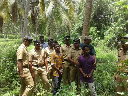 വിദേശ വനിതയുടെ അടിവസ്ത്രങ്ങൾ കണ്ടെടുത്തു: പ്രതികള്‍ ഒടുവില്‍ വെളിപ്പെടുത്തി, 60 കിമീ അകലെ നിന്ന്!!