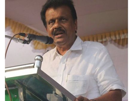 പരസ്പര സ്‌നേഹവും സൗഹാര്‍ദ്ദവും നിലനിര്‍ത്തുന്ന കുടുംബങ്ങളിലാണ് സമാധാനം -എംഎല്‍എ