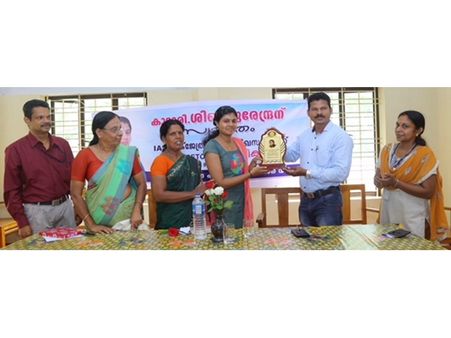 ആലുവ: ശിഖ സുരേന്ദ്രനു സ്വീകരണം നൽകി