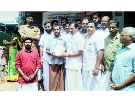 റമദാനിലെ റിലീഫ് വിതരണങ്ങള്‍ സജീവം