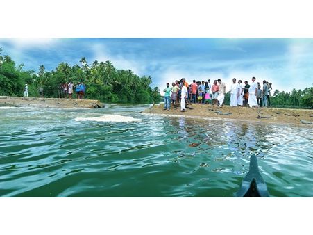 കണക്കൻക്കടവു കോഴി തുരുത്ത് മണൽ ബണ്ടു പൊട്ടി